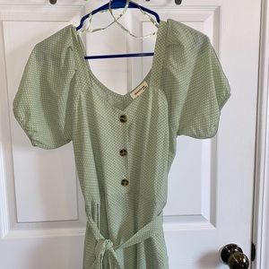 Monteau: NWT green polkadot jump suit